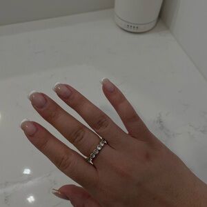 Elegant Silver Gemstone Ring Band